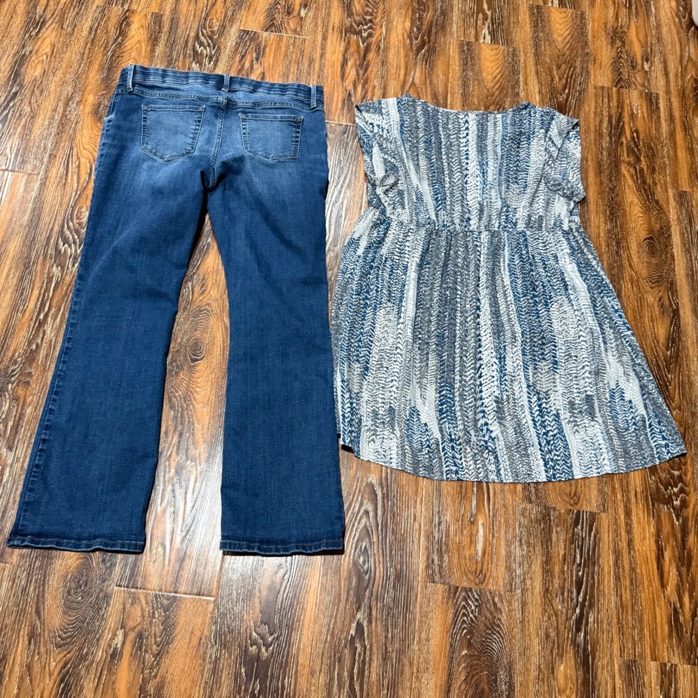 Liz Lange & Isabel Maternity Bundle Bootcut‎ Jeans 12/31R & Printed Tank Top L - Picture 2 of 11